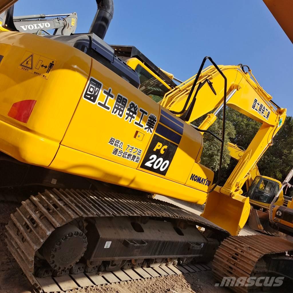 Komatsu PC 200 履带挖掘机