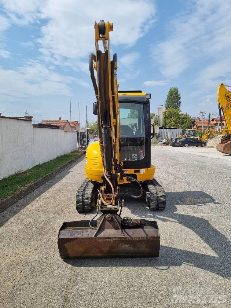 JCB 8035 ZTS 小型挖掘机