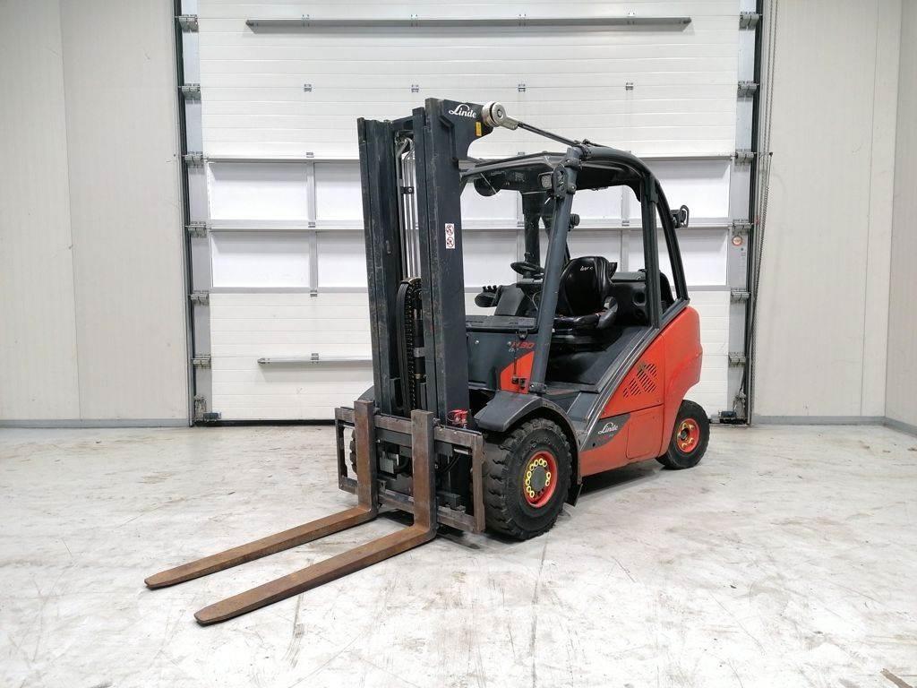 Linde H30T-02 天然气叉车