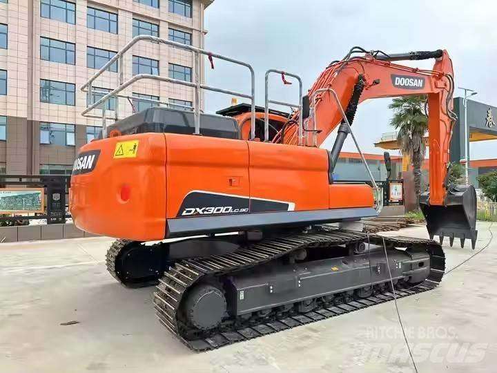 Doosan DX300LC-9C 履带挖掘机