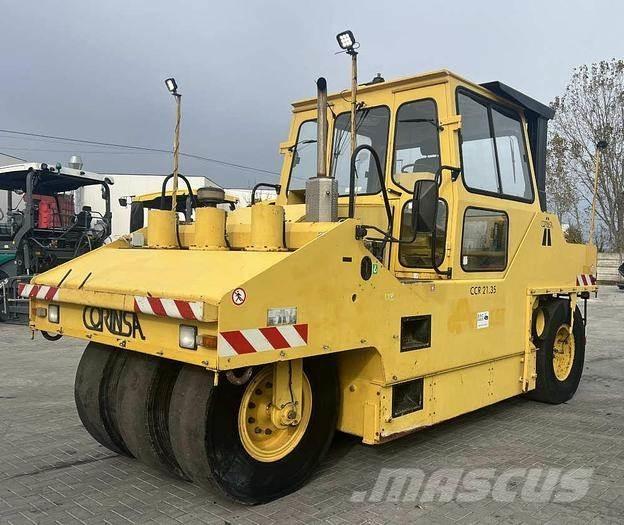 Corinsa CCR 2135 胶轮压路机