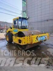  BW 220D-40 单轮压路机