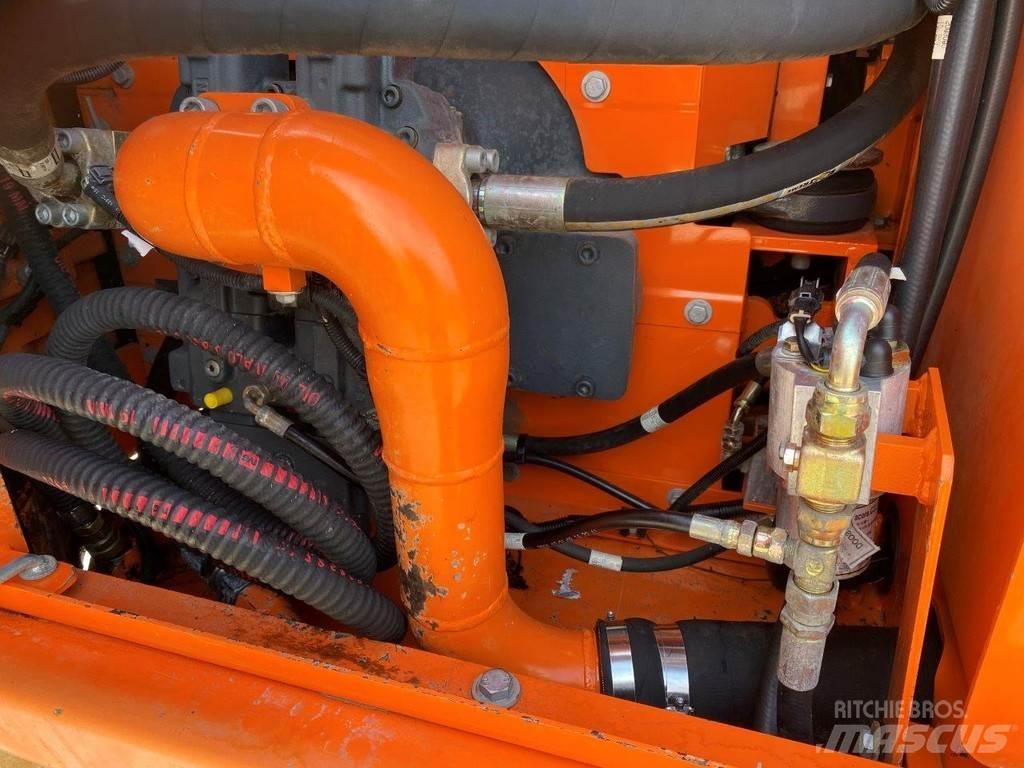 Doosan DX170W NVT 轮式挖掘机