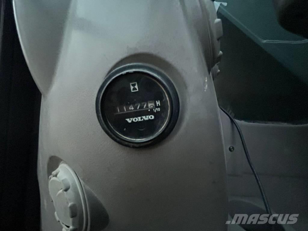 Volvo ECR 235 履带挖掘机