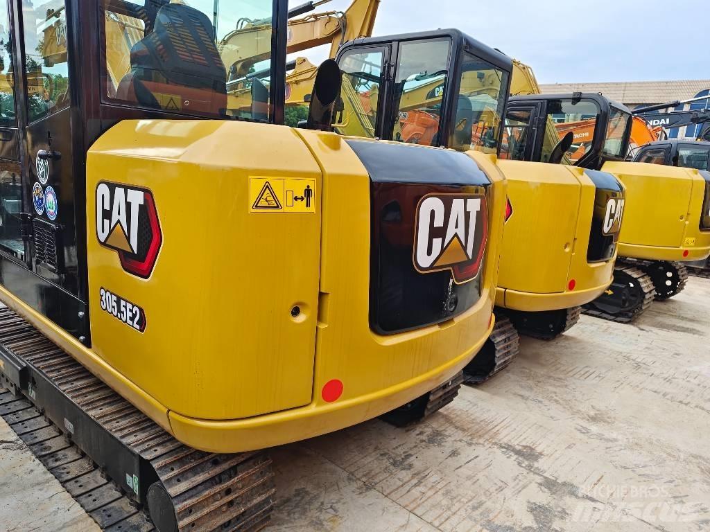 CAT 305.5 E2 小型挖掘机