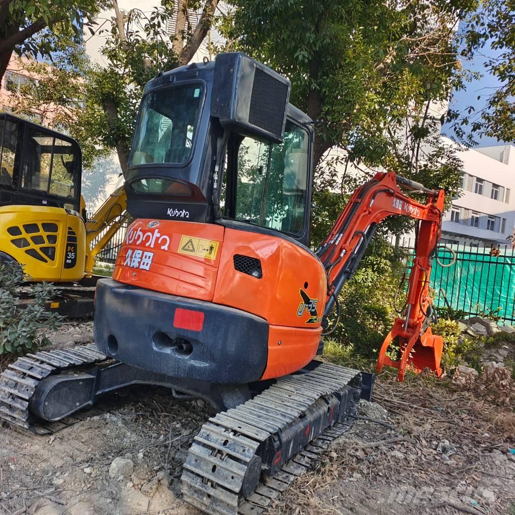 Kubota U 35 小型挖掘机