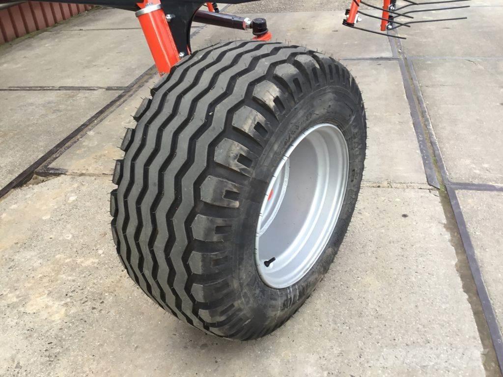 Kuhn GA 8731 料堆整形机
