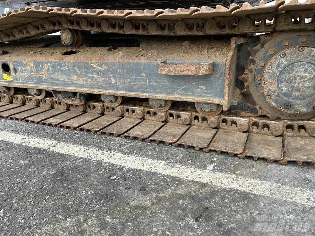 Doosan DX140LCR-5 履带挖掘机