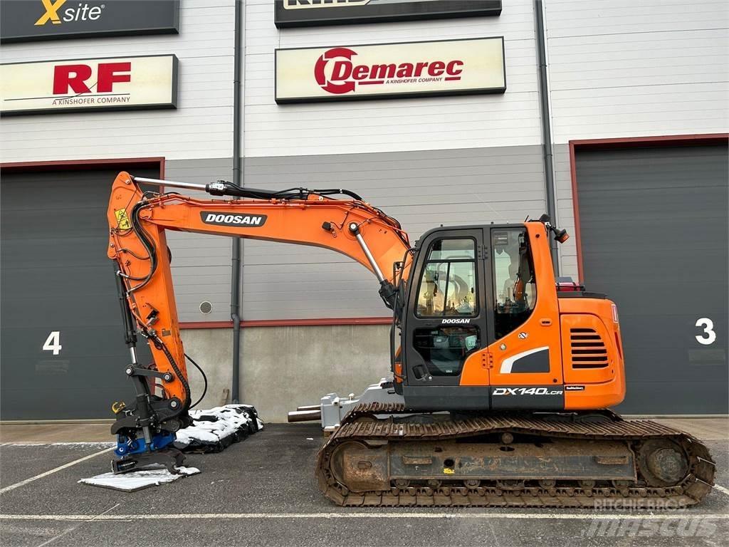 Doosan DX140LCR-5 履带挖掘机