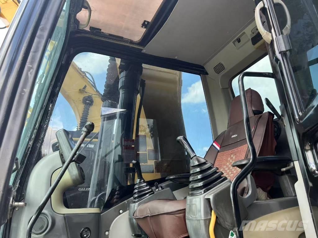CAT 323DL 履带挖掘机