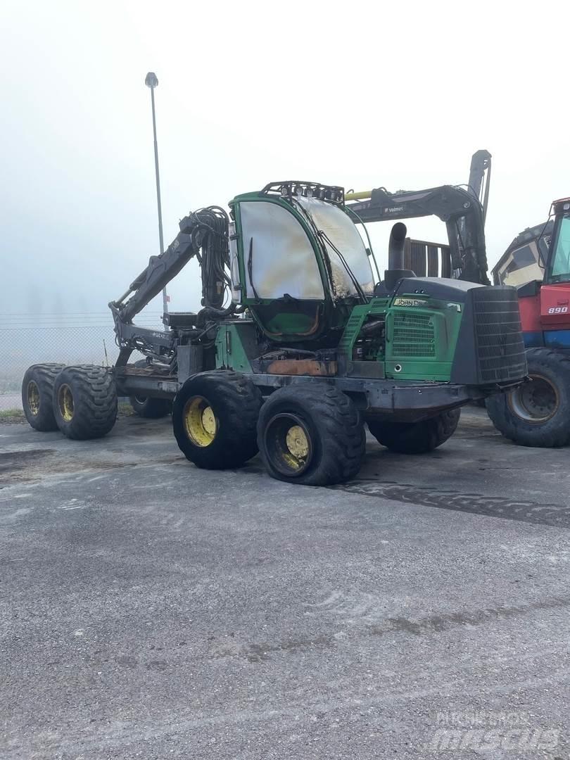 John Deere 1210E 集运机