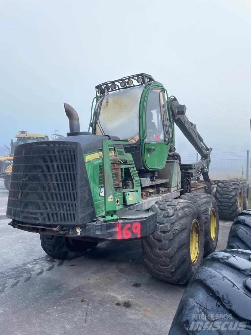 John Deere 1210E 集运机