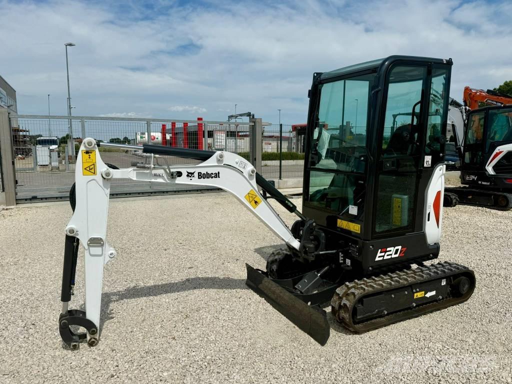 Bobcat E 20z 小型挖掘机