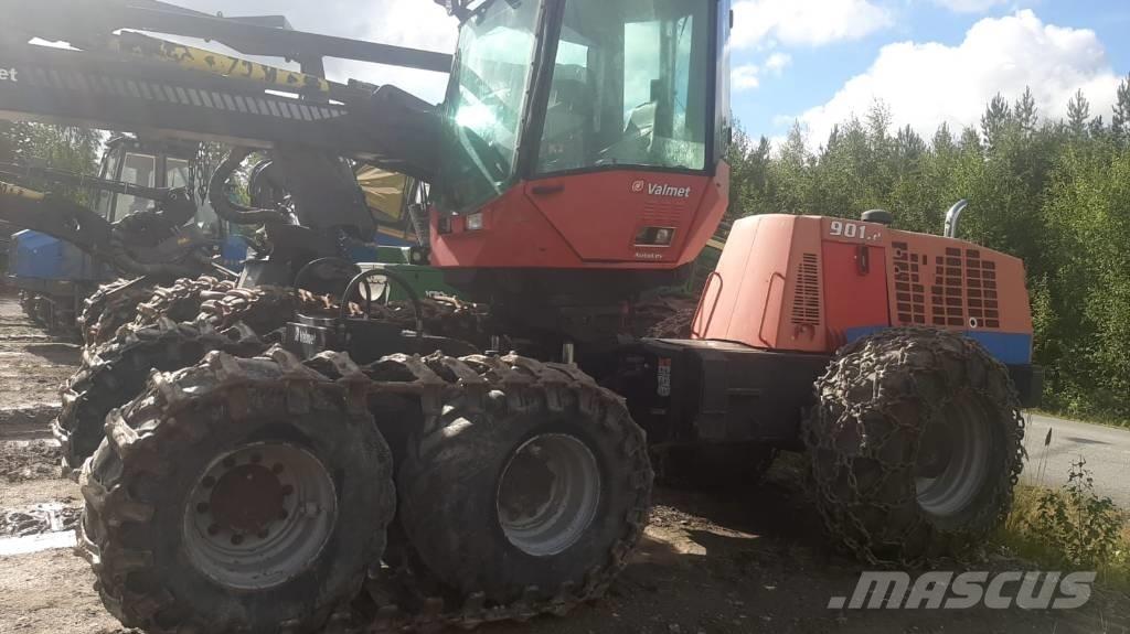 Valmet 901.2 收割机