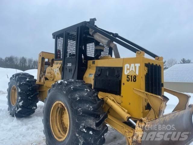 CAT 518 C 粉碎机