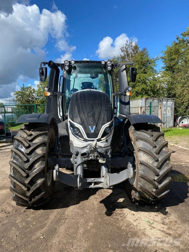 Valtra T 235 拖拉机/农用车