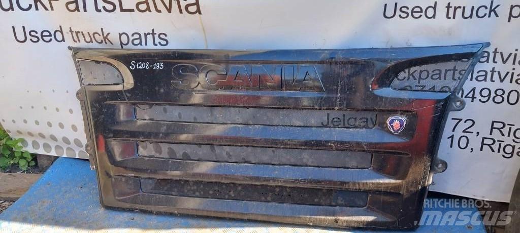 Scania 94 D.   1880736 驾驶室与内部