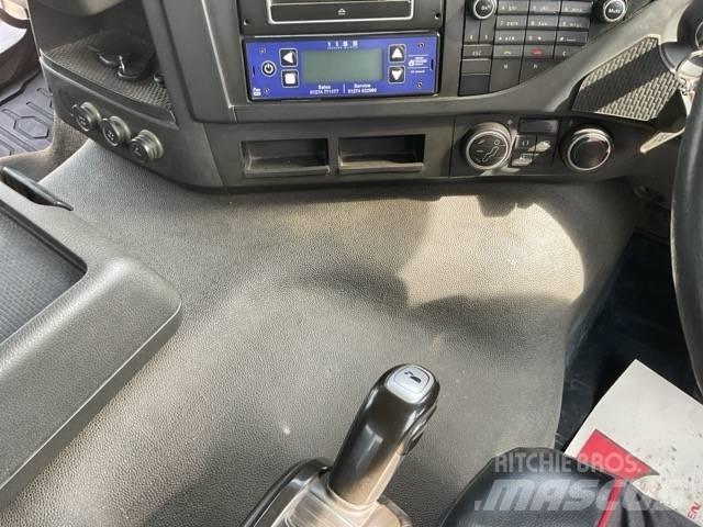 Volvo FMX 420 自卸式货车