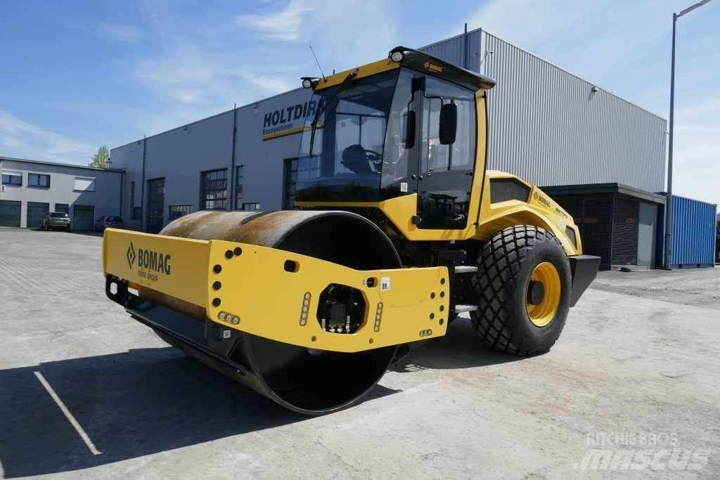 Bomag BW 213 D-5 土壤压实机