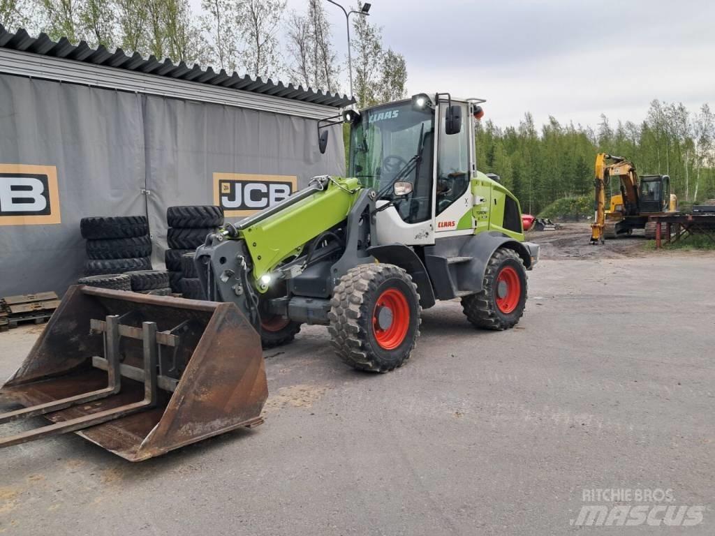 CLAAS 738T 伸缩轮式装载机