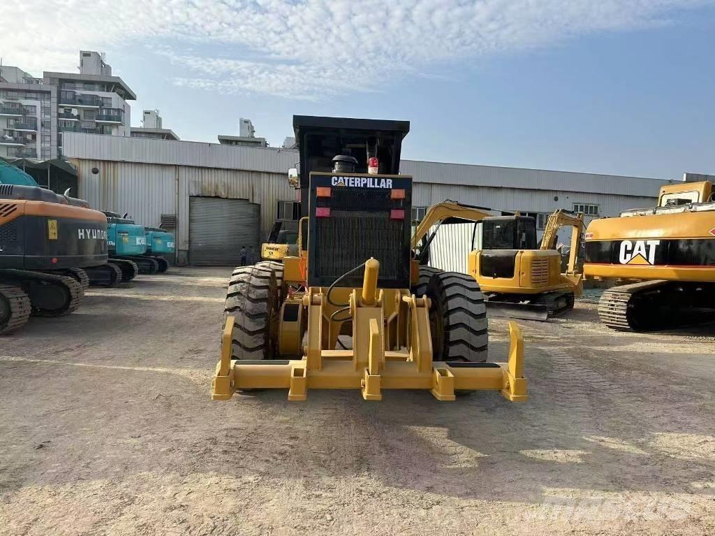 CAT 140 H 平地机/推土机