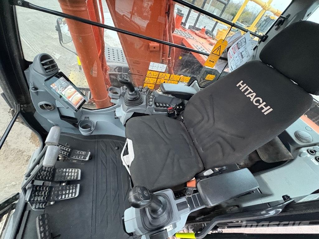 Hitachi ZX130LCN-7 履带挖掘机