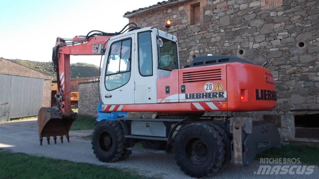Liebherr A 900 C 轮式挖掘机