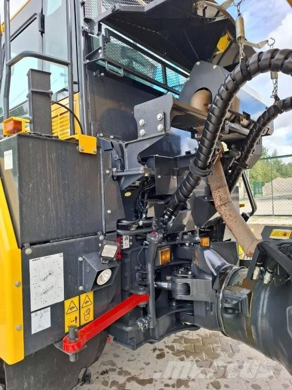 Komatsu HM 300 铰接式自卸车
