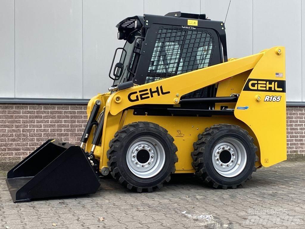 Gehl R165 滑移装载机