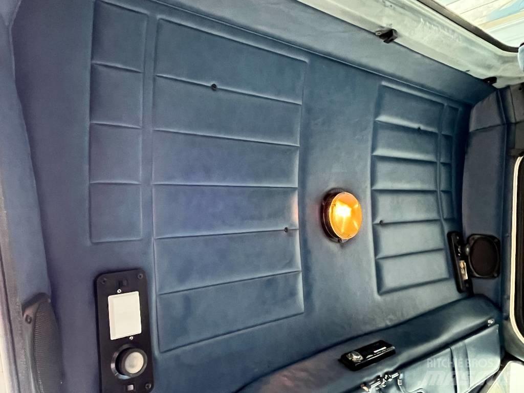 Peterbilt 357 牵引车