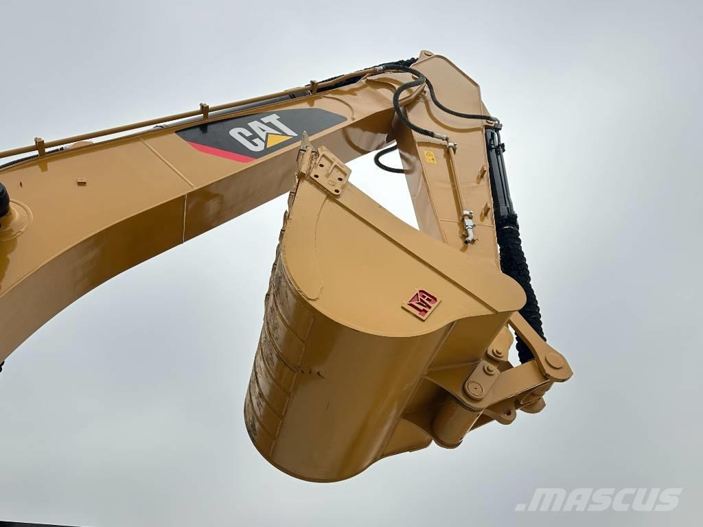 CAT 325D2L 履带挖掘机