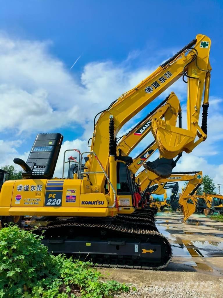 Komatsu PC 220-8 履带挖掘机