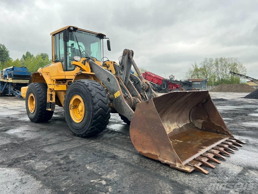 Volvo L 120 F 轮式装载机