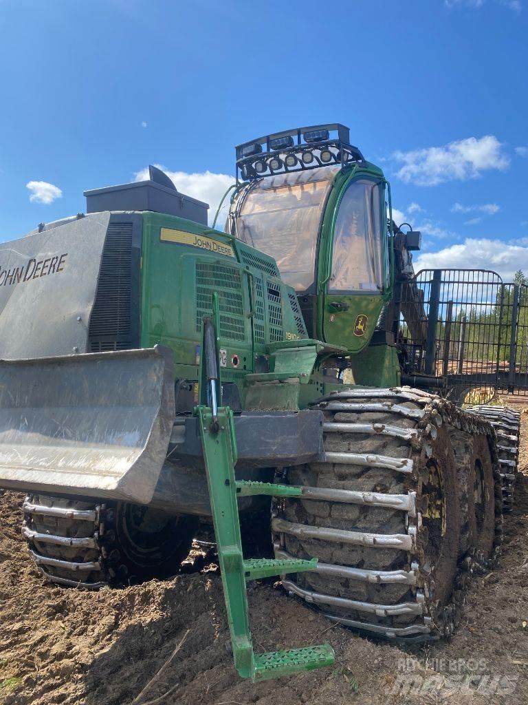John Deere 1910G 集运机