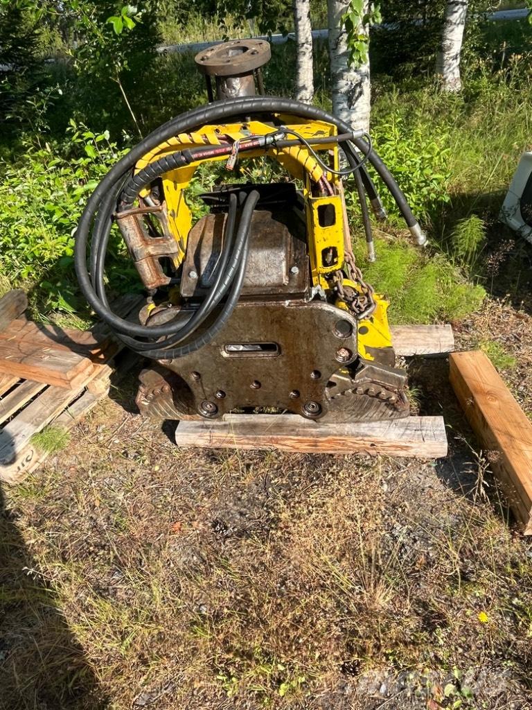 Moipu 300 FI 收割机机箱