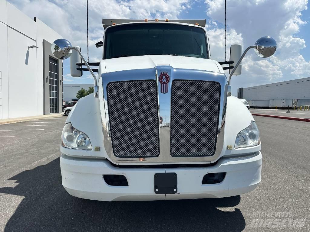 Kenworth T 680 自卸式货车