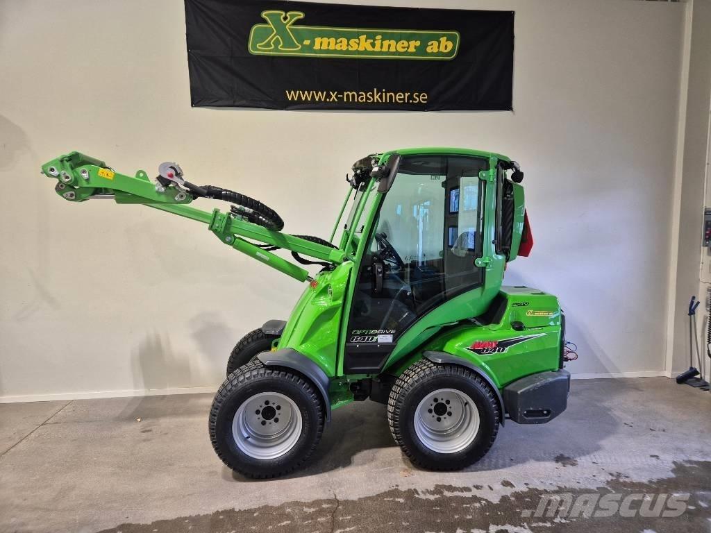 Avant 640 滑移装载机