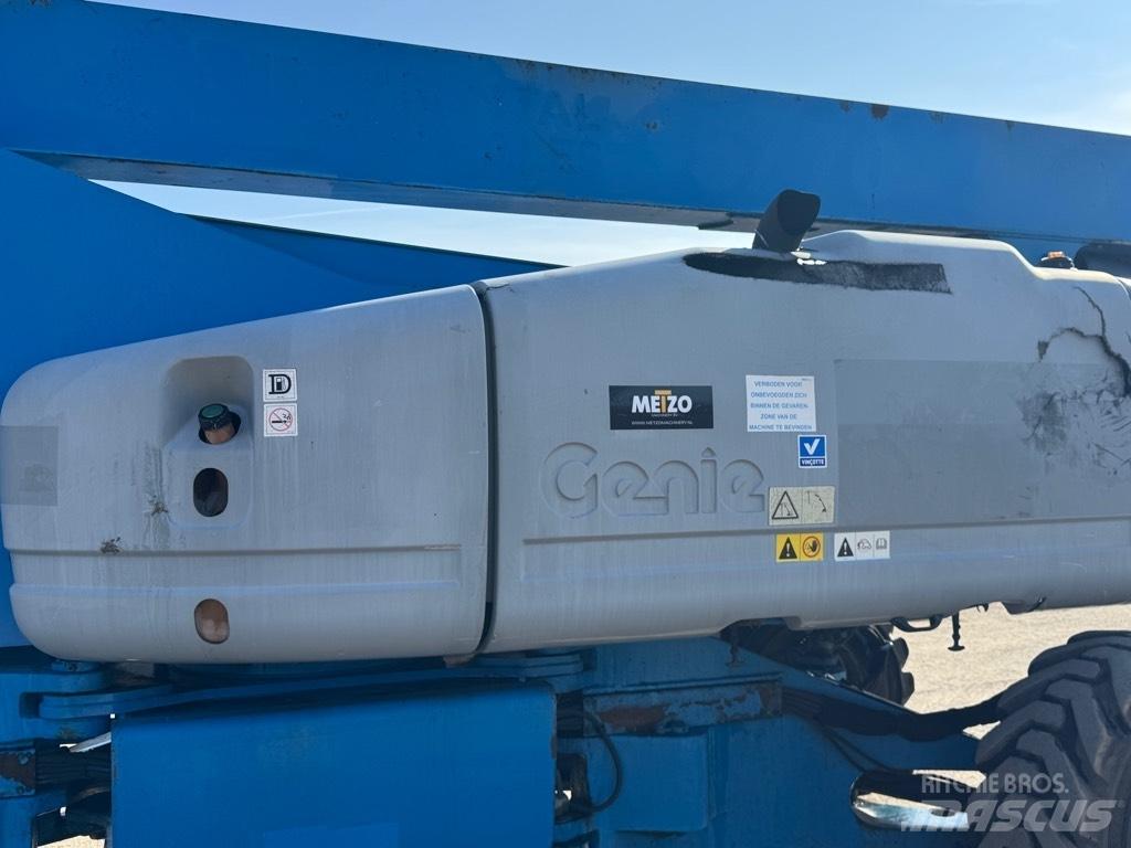 Genie 135/70 曲臂高空工作平台