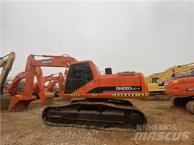 Doosan DH220LC-7 履带挖掘机