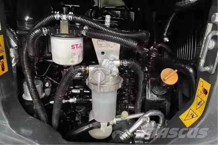 Komatsu PC 35 小型挖掘机