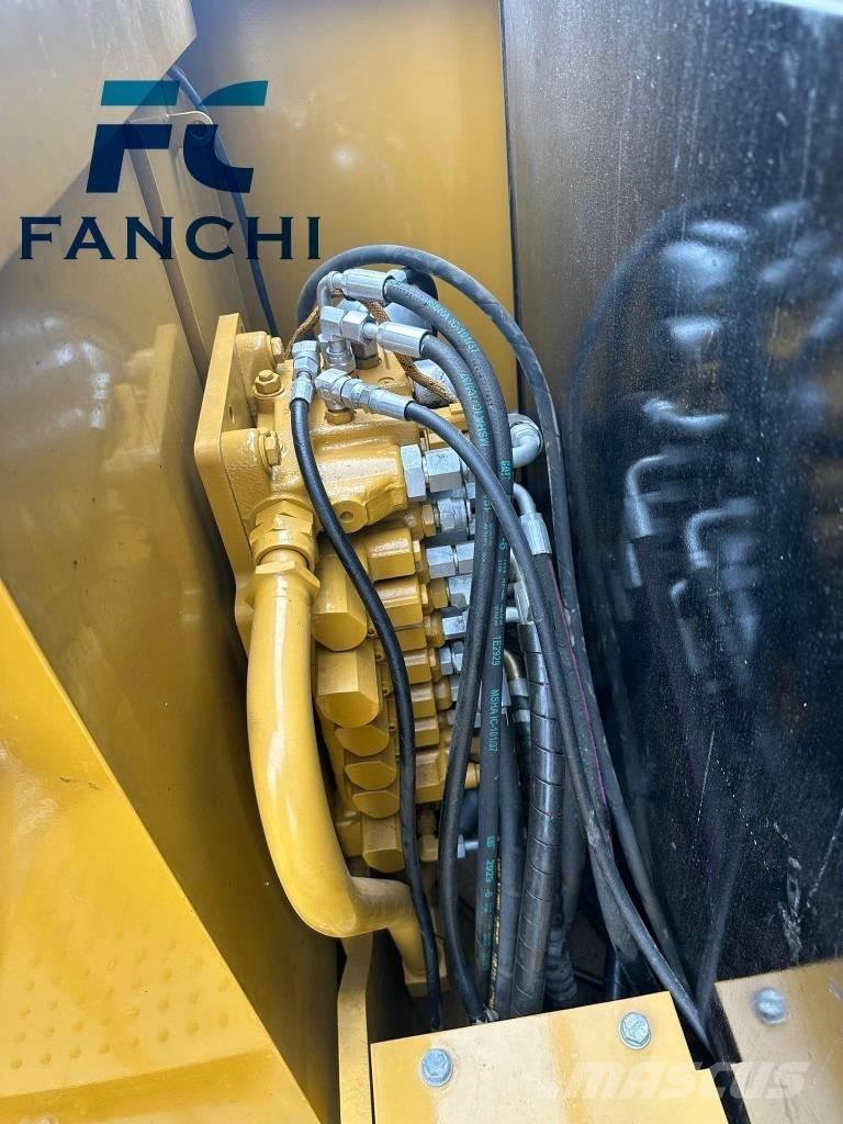 CAT CAT306e2 履带挖掘机