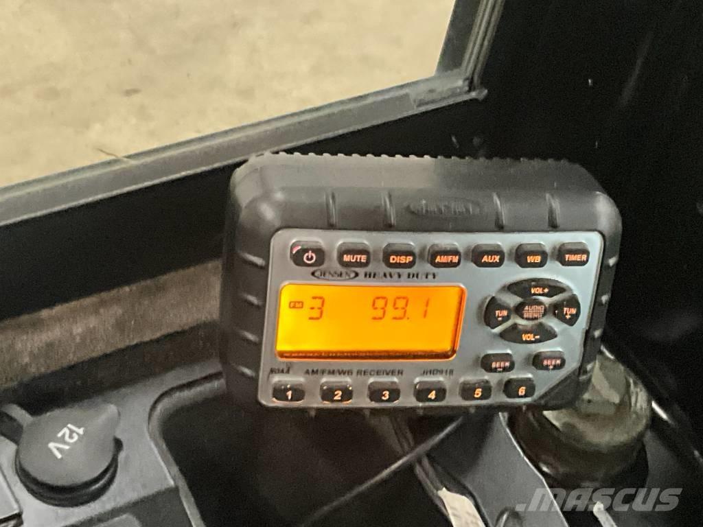 JCB 16 C-1 小型挖掘机