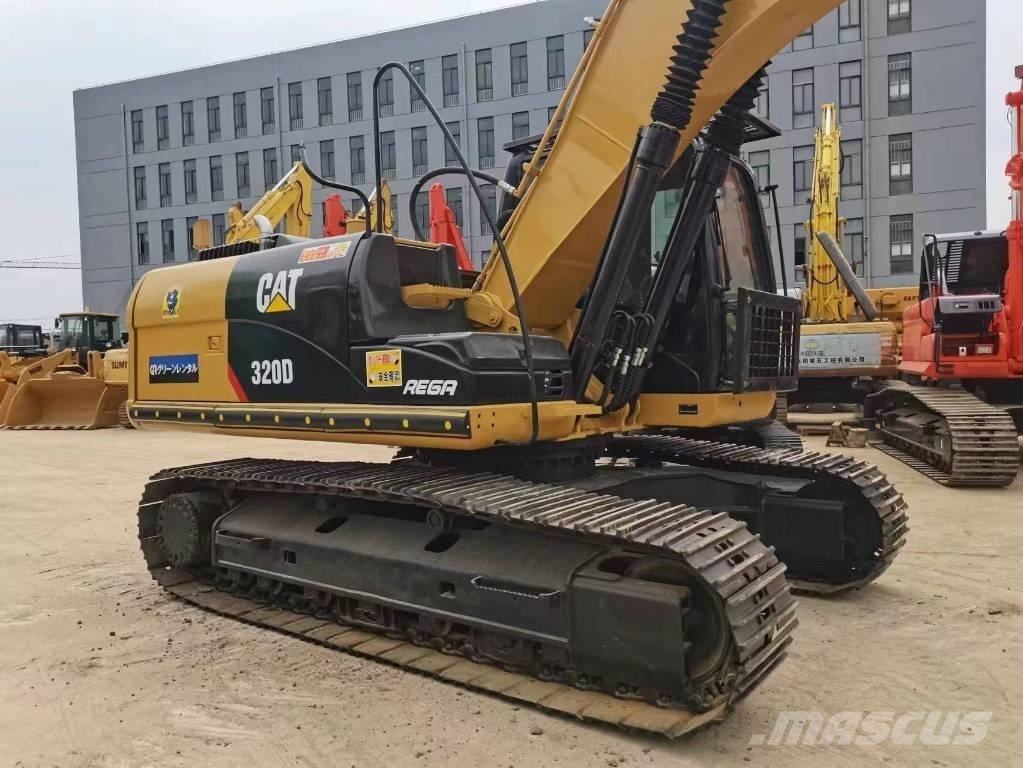 CAT 320 D 履带挖掘机