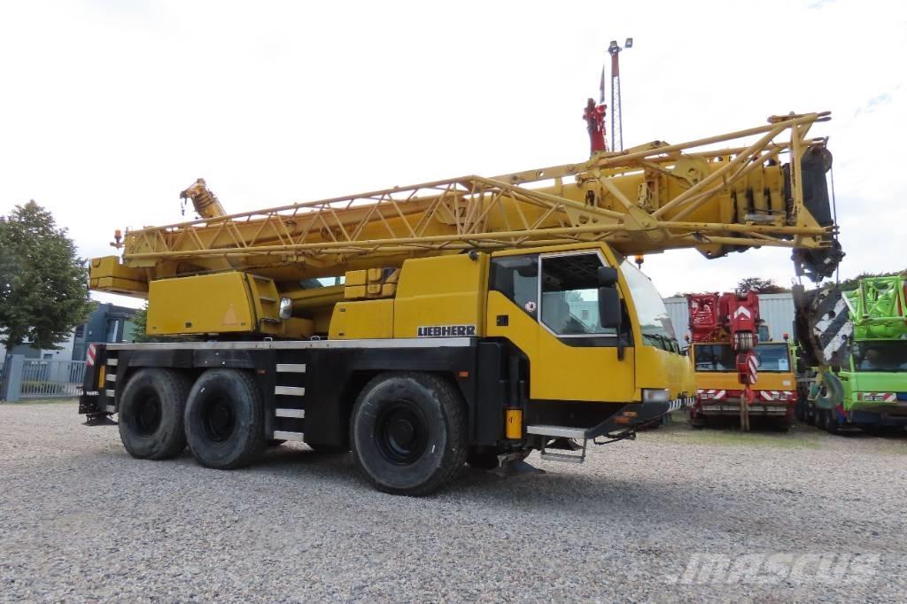 Liebherr LTM 1055-1 全地面起重机︳移动式起重机