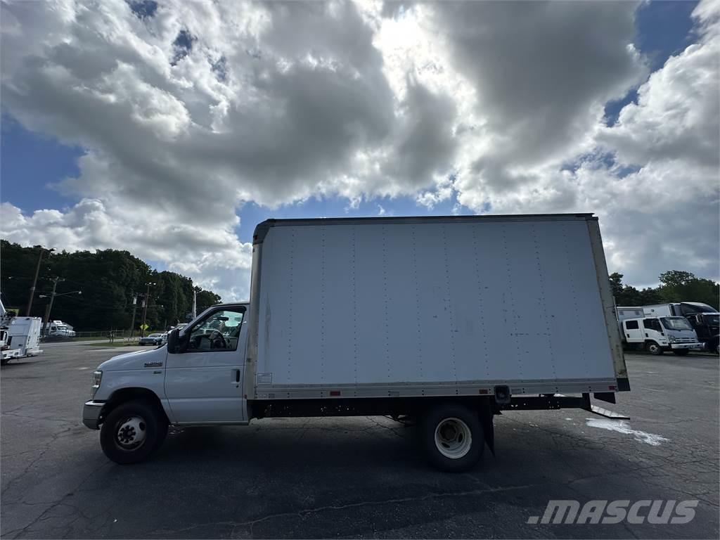 Ford Econoline 厢式货车