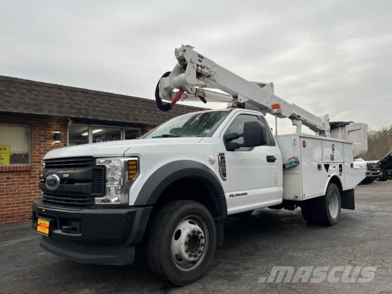 Ford F550 车载式高空作业车