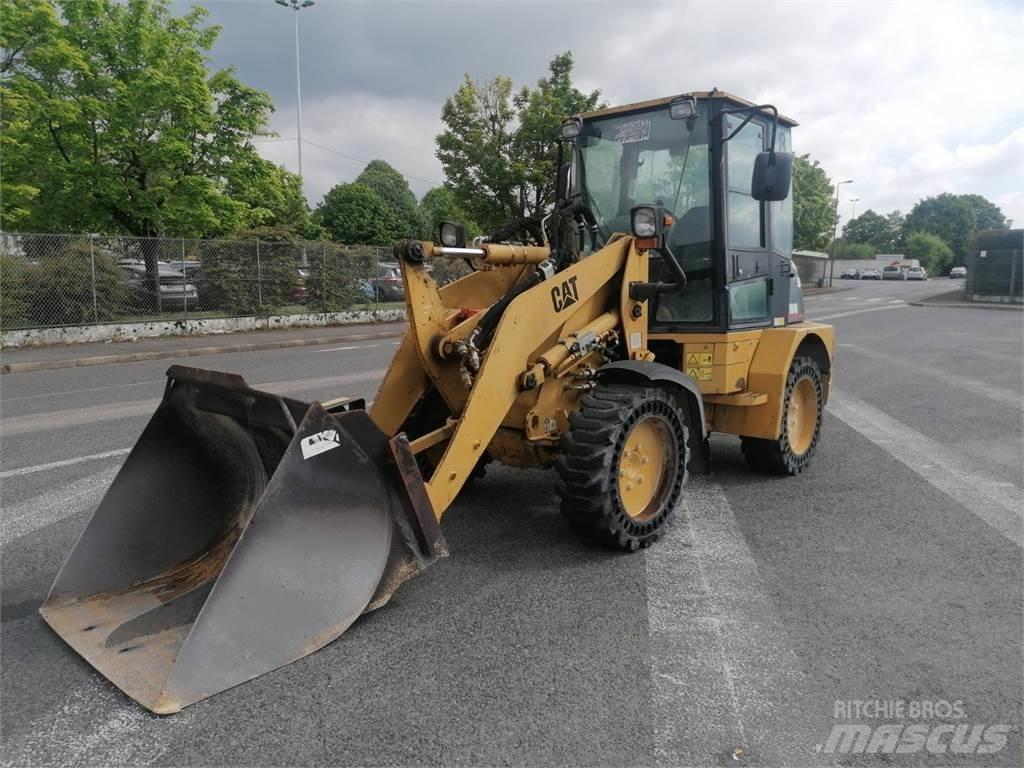 CAT 904B 其他装载挖掘装置和配件