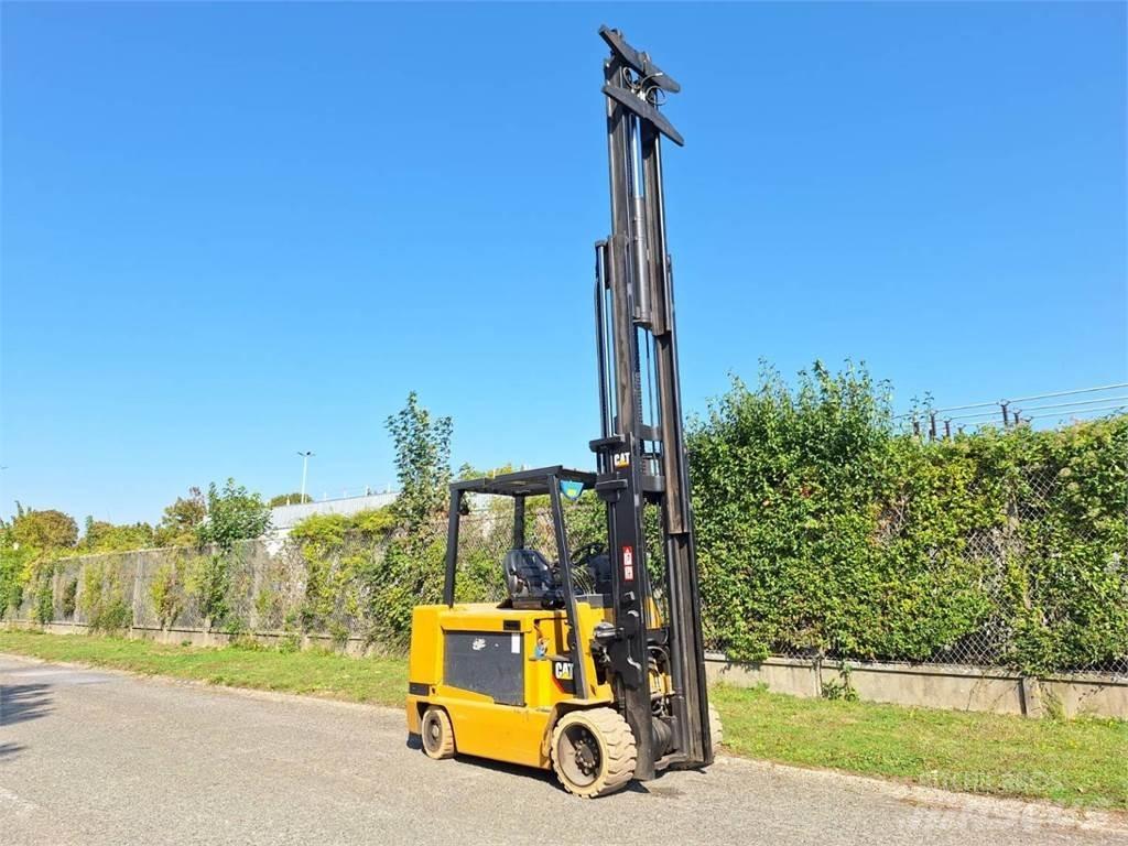 CAT EC55N 其他叉车