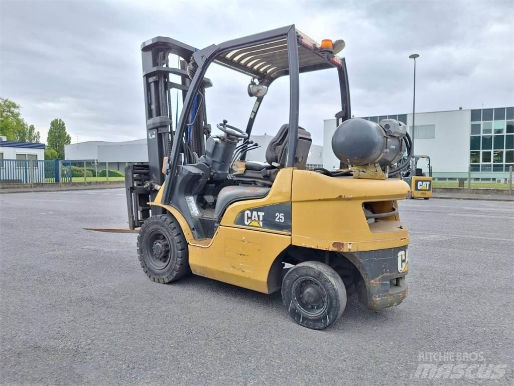 CAT GP25N 其他叉车
