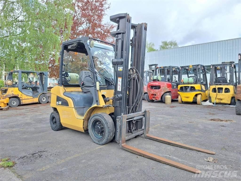CAT GP25N 其他叉车